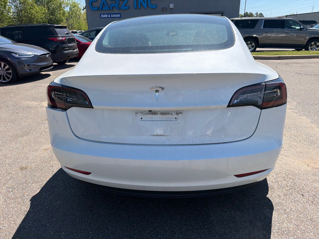 2023 Tesla Model 3 Image 5