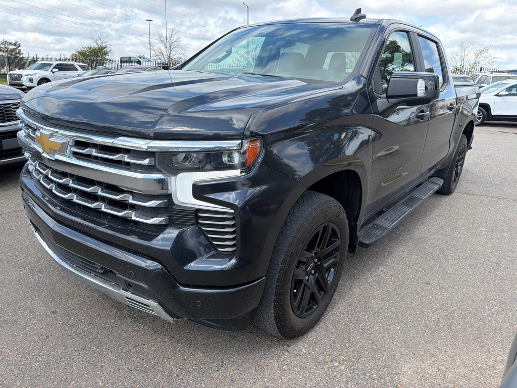 2024 Chevrolet Silverado 1500 Image 1