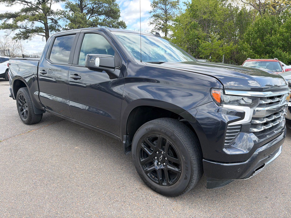 2024 Chevrolet Silverado 1500 Image 3