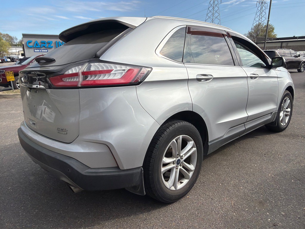 2019 Ford Edge Image 4