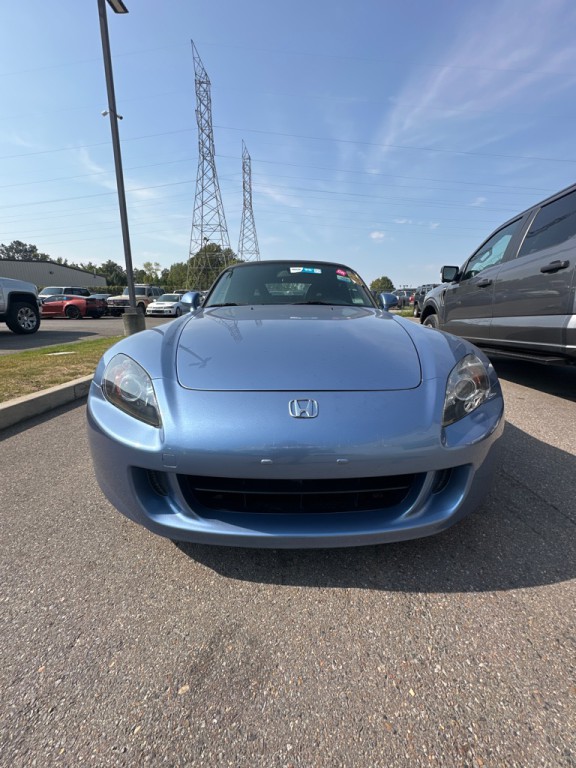 2005 Honda S2000 Image 2