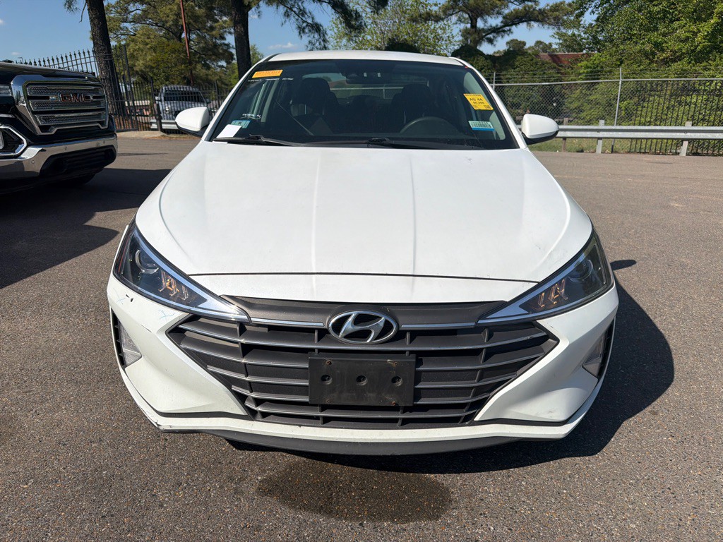 2019 Hyundai Elantra Image 2