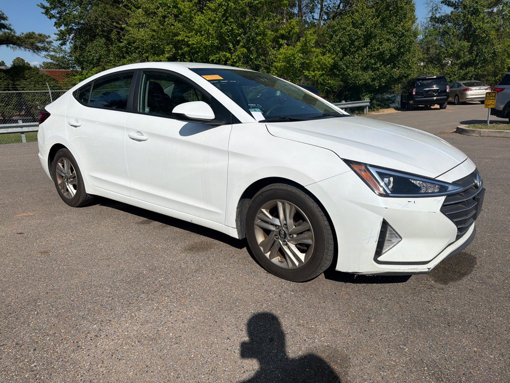 2019 Hyundai Elantra Image 3