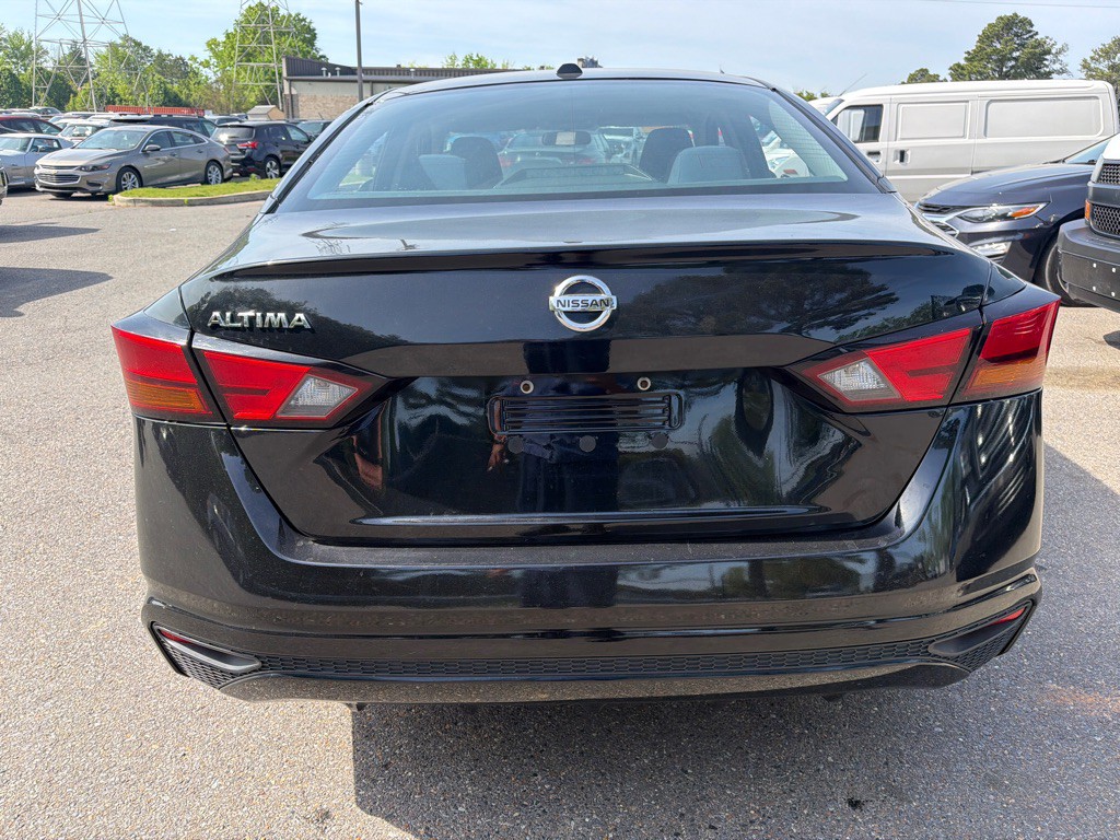 2020 Nissan Altima Image 5