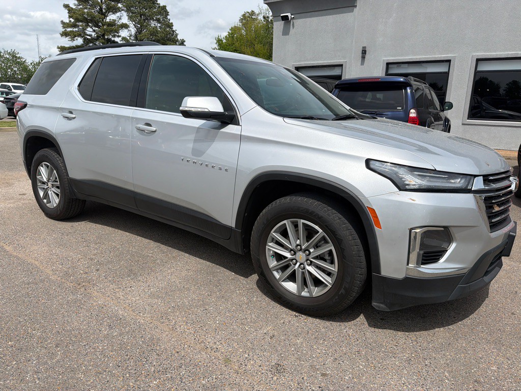 2022 Chevrolet Traverse Image 3