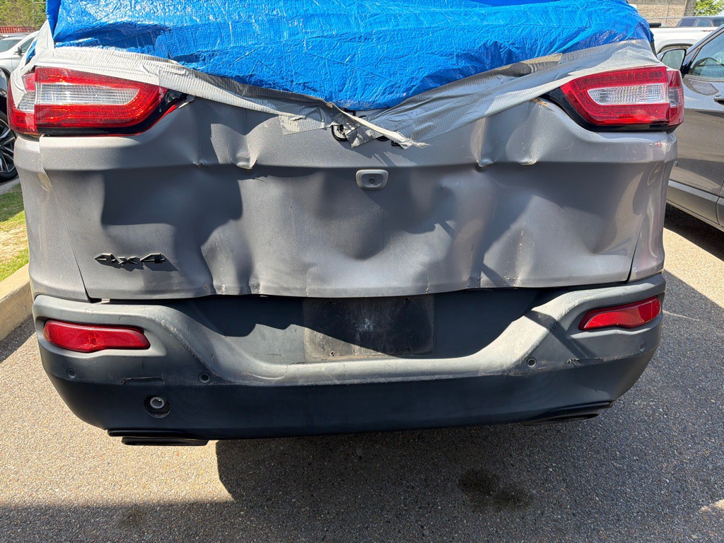 2018 Jeep Cherokee Image 7