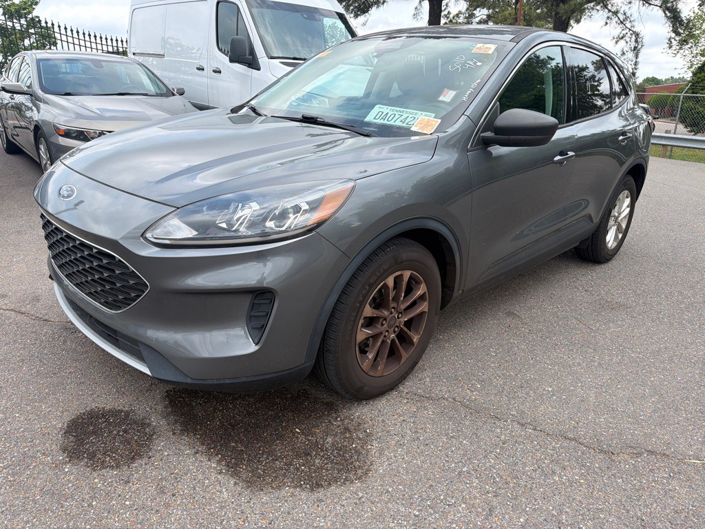 2022 Ford Escape Image 1