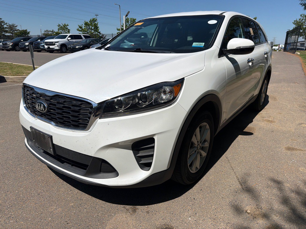 2019 Kia Sorento Image 1