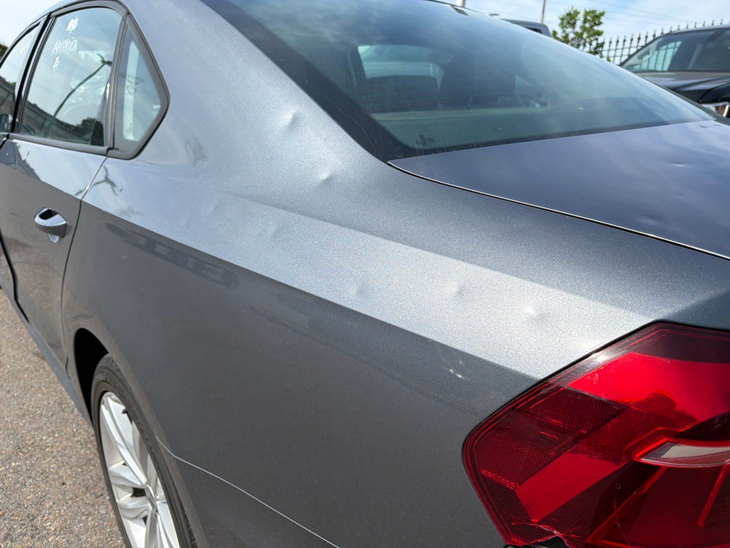 2019 Volkswagen Passat Image 7