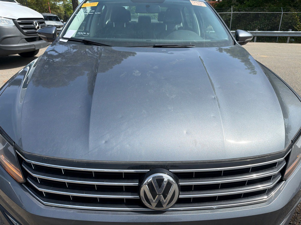 2019 Volkswagen Passat Image 10