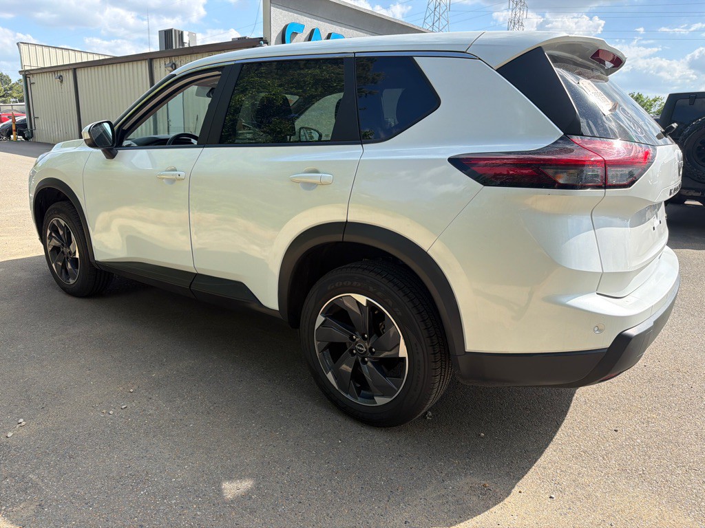 2024 Nissan Rogue Image 6