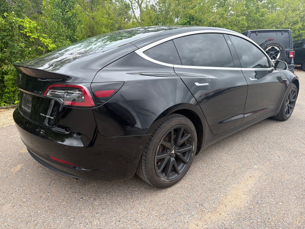 2019 Tesla Model 3 Image 4