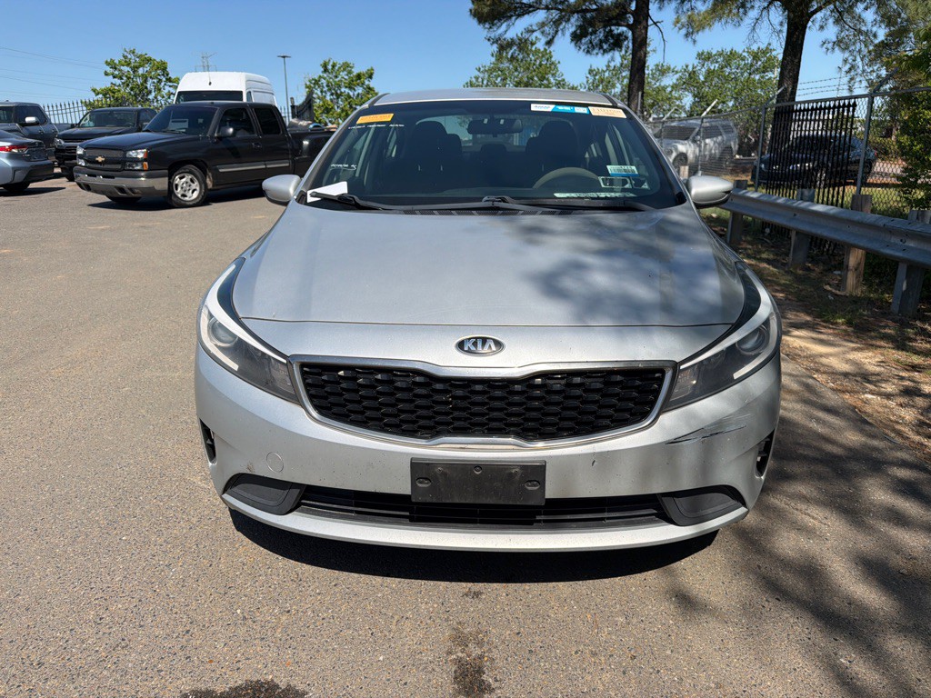 2018 Kia Forte Image 2