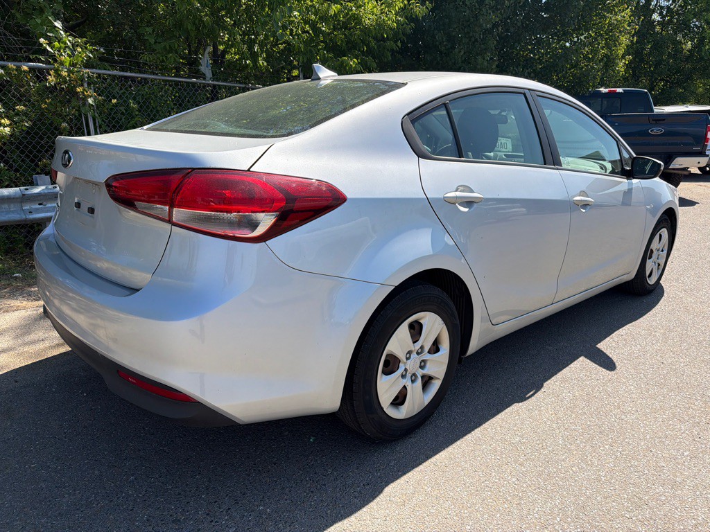 2018 Kia Forte Image 4