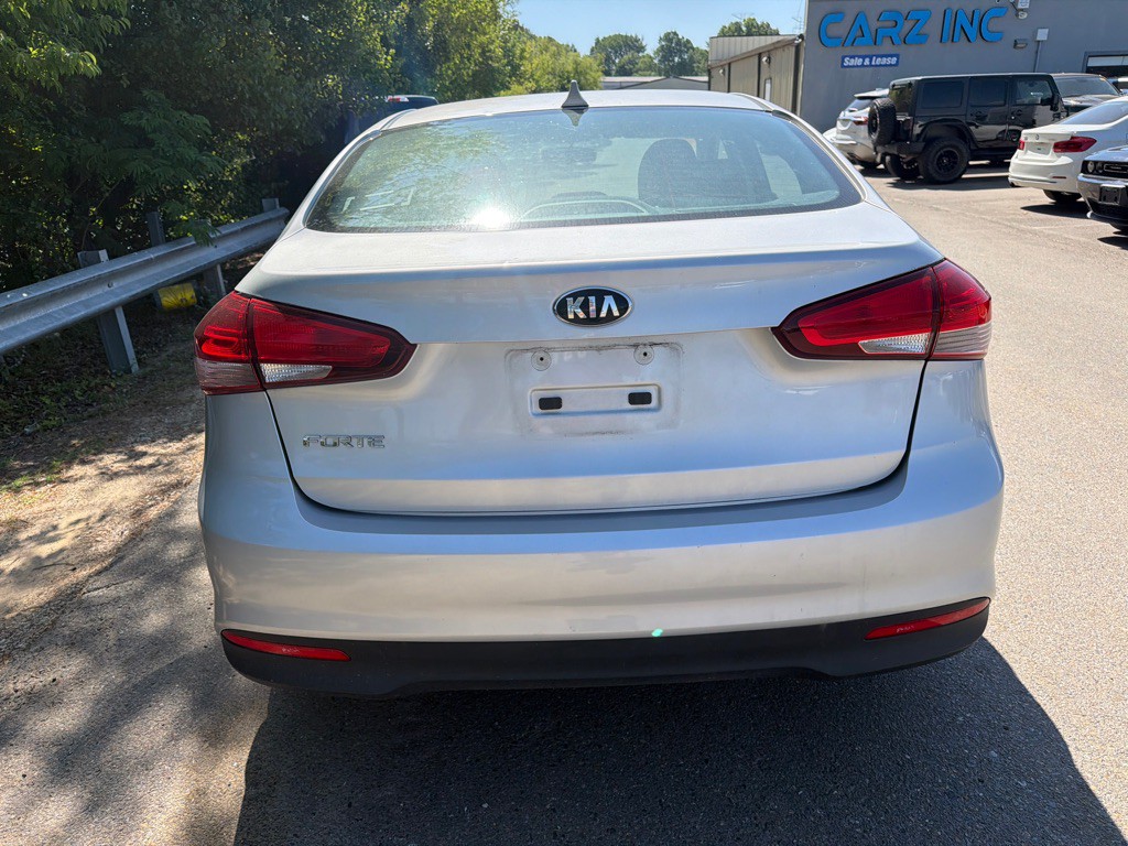 2018 Kia Forte Image 5
