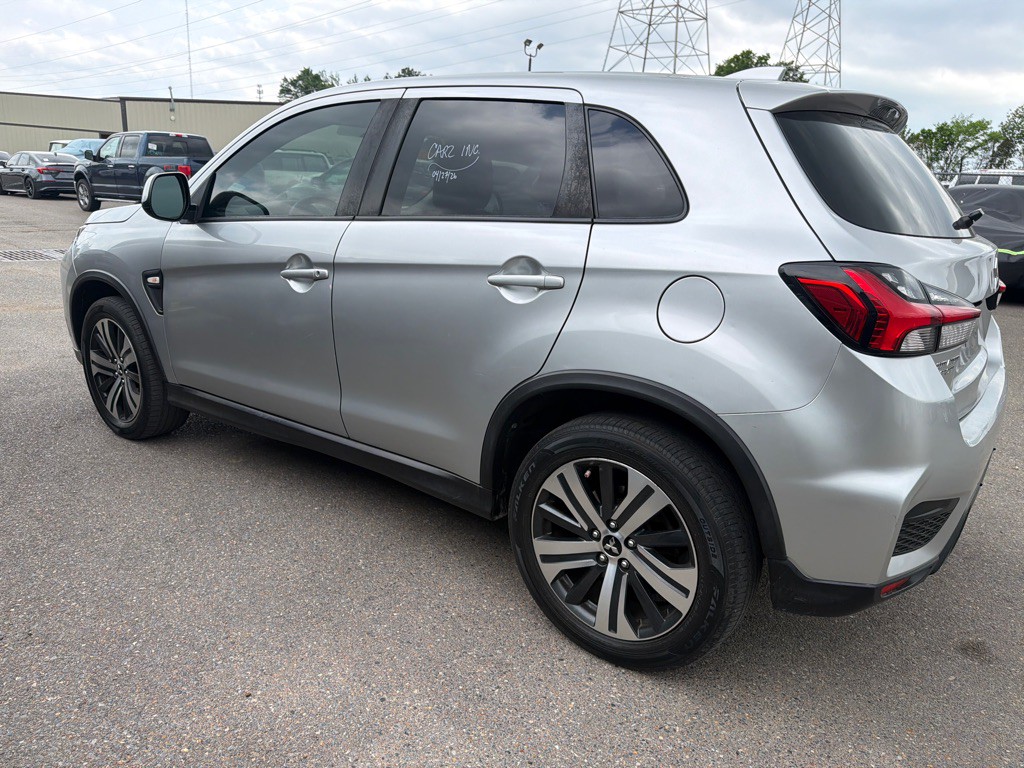 2020 Mitsubishi Outlander Image 6