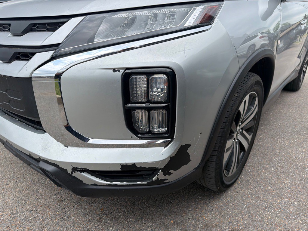2020 Mitsubishi Outlander Image 9