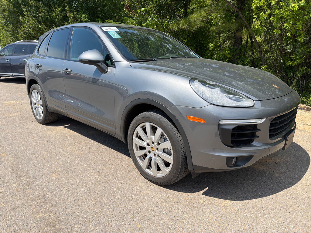 2017 Porsche Cayenne Image 3