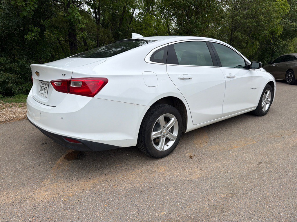2024 Chevrolet Malibu Image 4