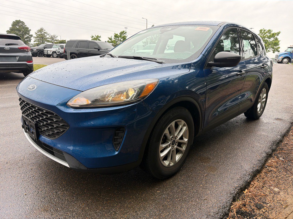 2022 Ford Escape Image 1