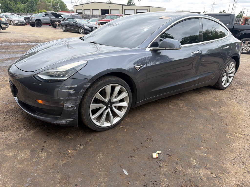 2018 Tesla Model 3 Image 1