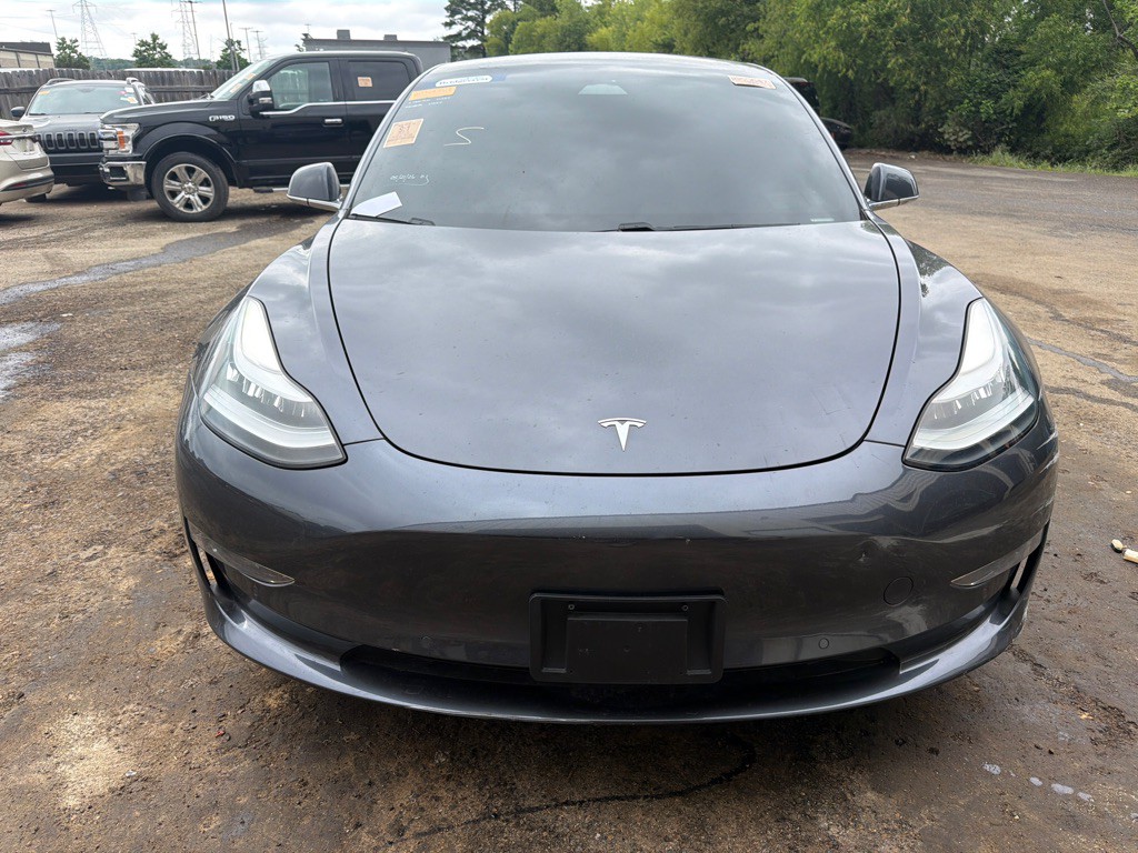 2018 Tesla Model 3 Image 2