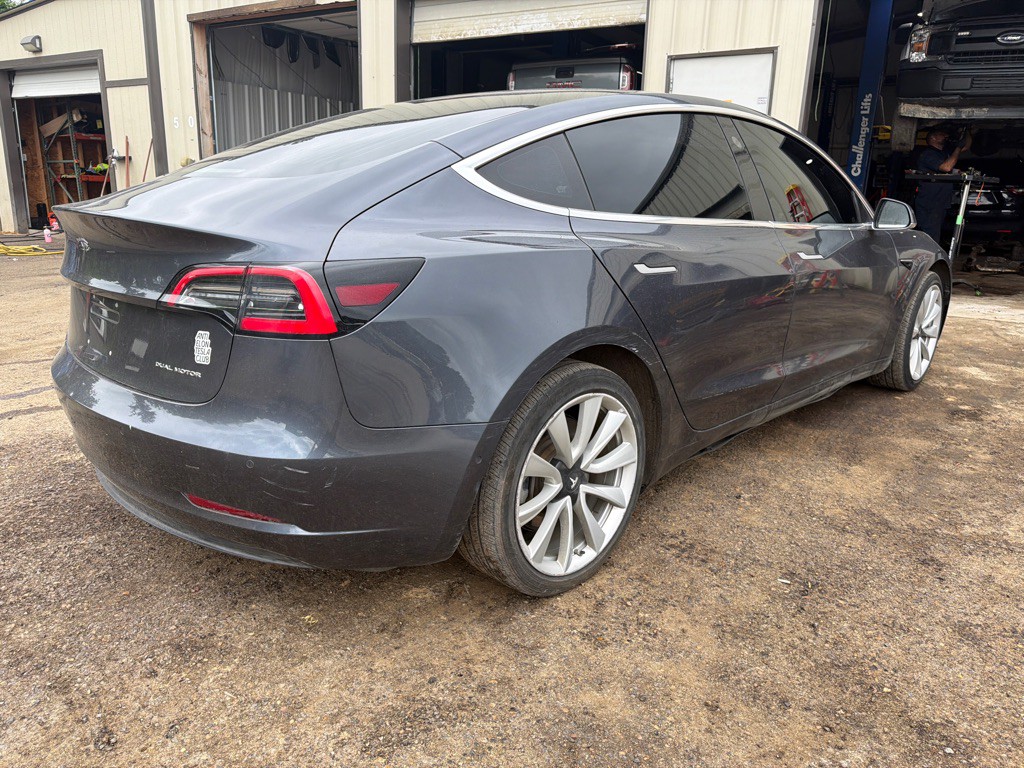 2018 Tesla Model 3 Image 4