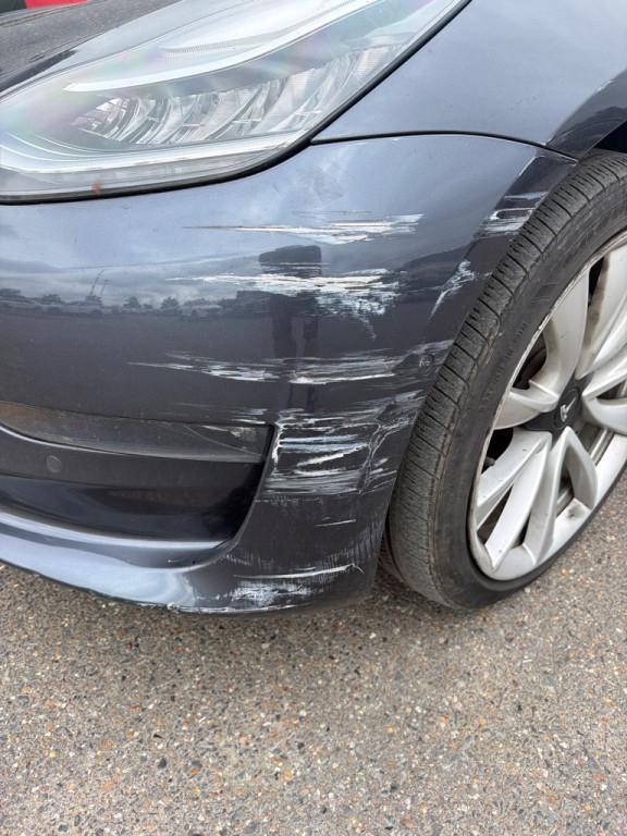 2018 Tesla Model 3 Image 9