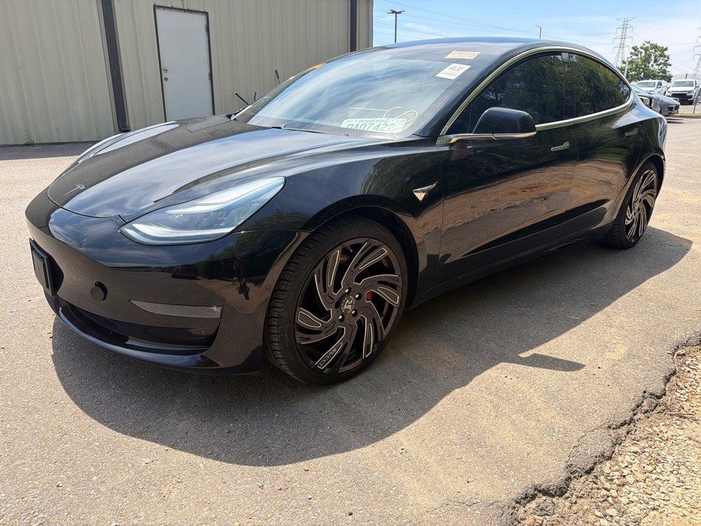 2018 Tesla Model 3 Image 1