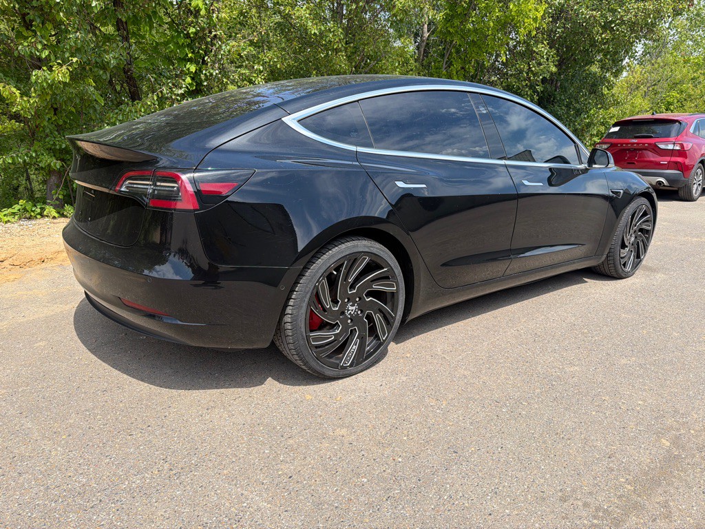 2018 Tesla Model 3 Image 4