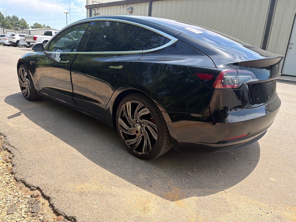 2018 Tesla Model 3 Image 6