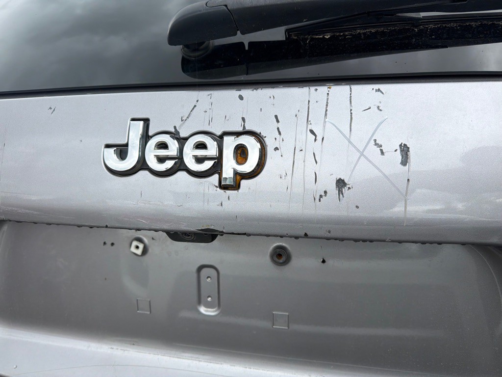 2019 Jeep Cherokee Image 11