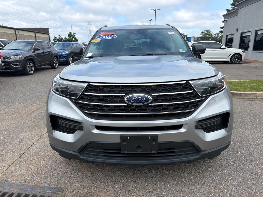 2022 Ford Explorer Image 2