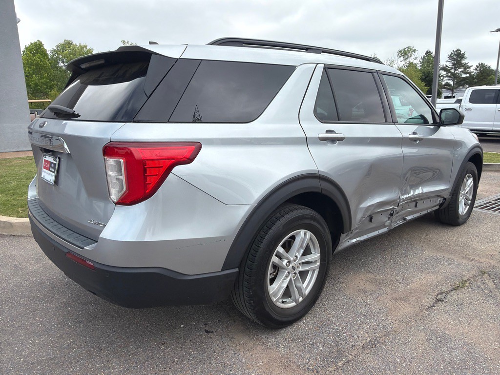 2022 Ford Explorer Image 4