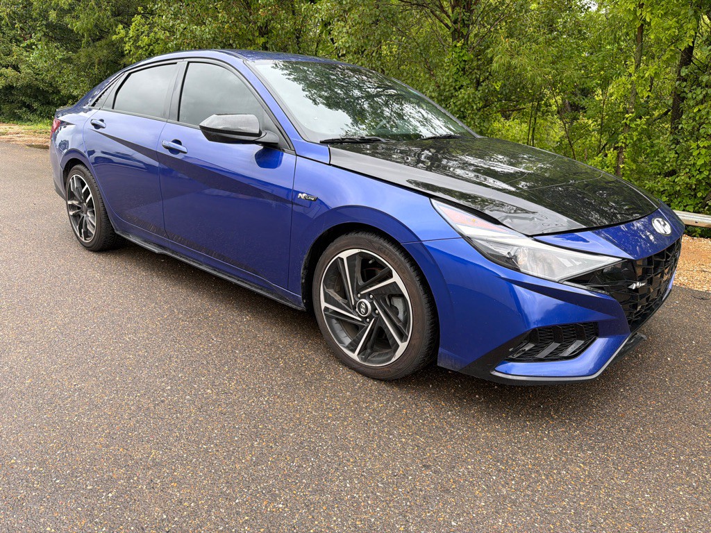 2023 Hyundai Elantra Image 3