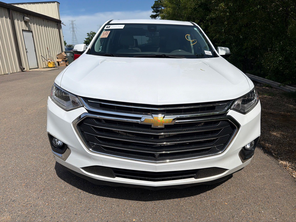 2020 Chevrolet Traverse Image 2