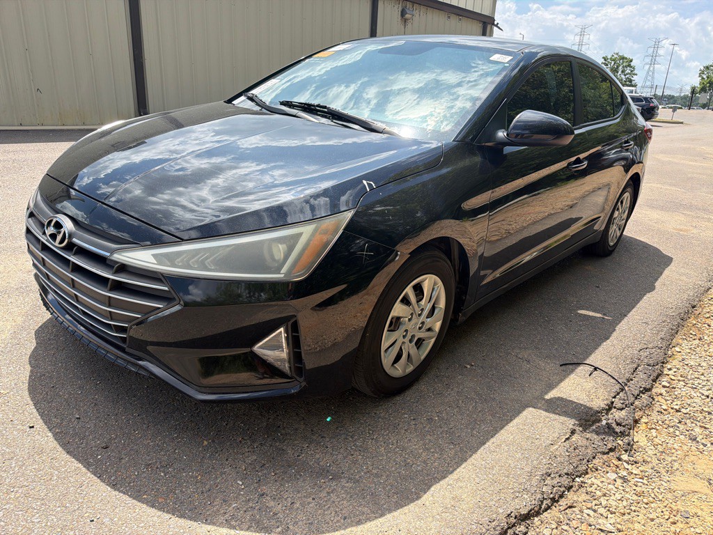 2019 Hyundai Elantra Image 1