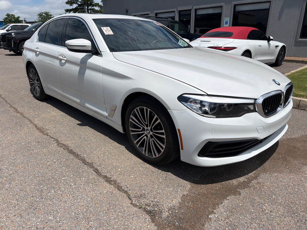 2020 BMW 5 Series Image 3