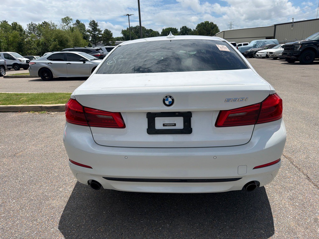 2020 BMW 5 Series Image 5