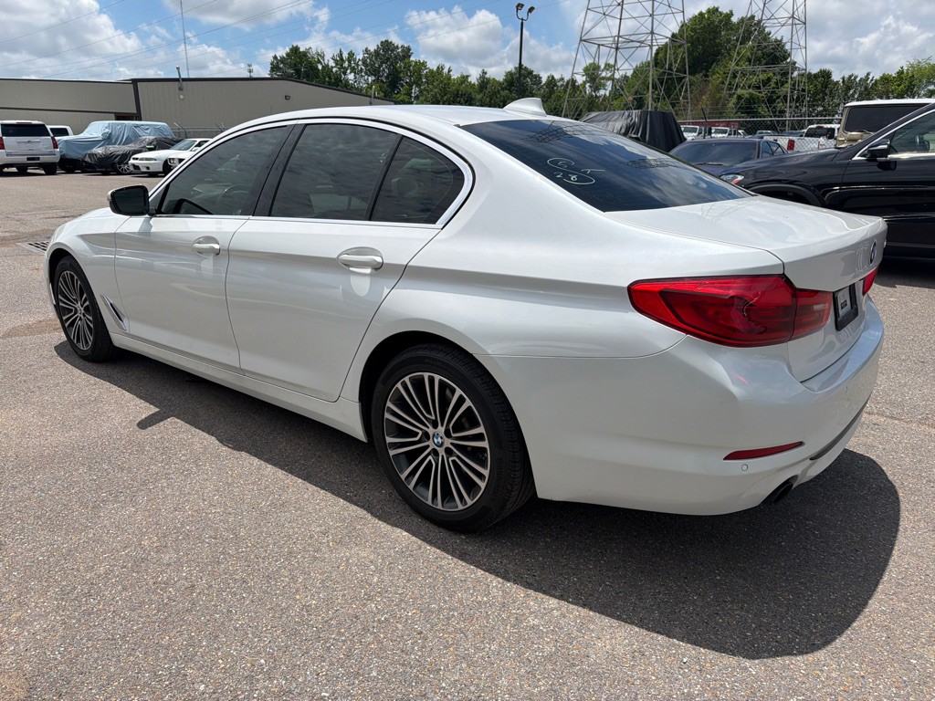 2020 BMW 5 Series Image 6