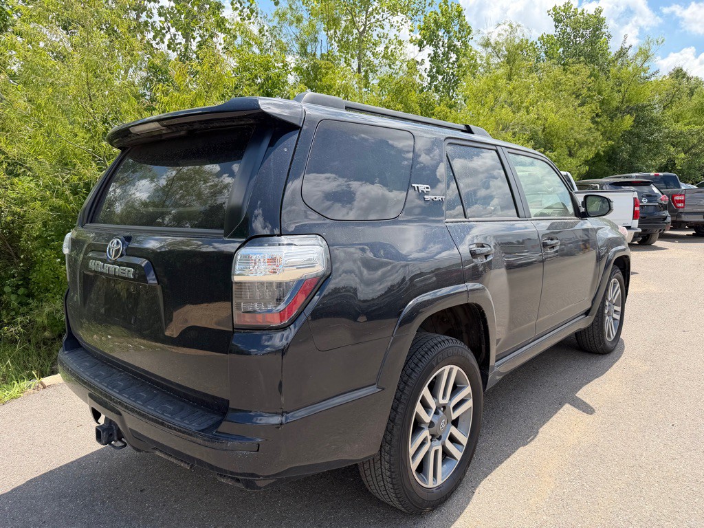 2024 Toyota 4Runner Image 2