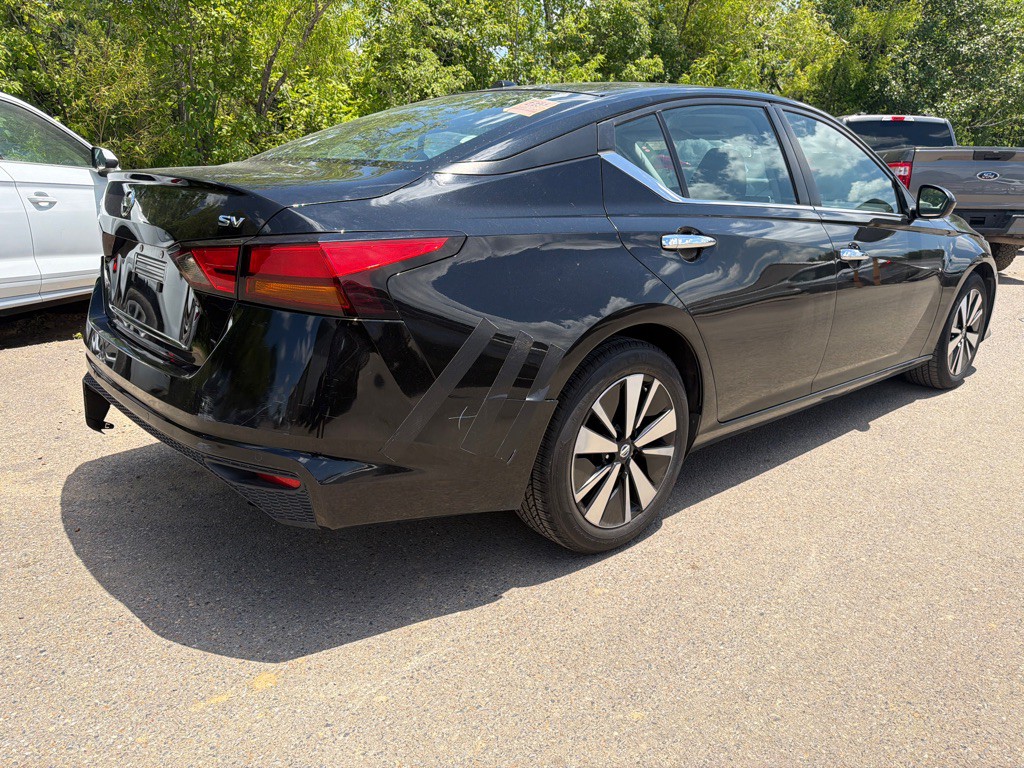 2022 Nissan Altima Image 4