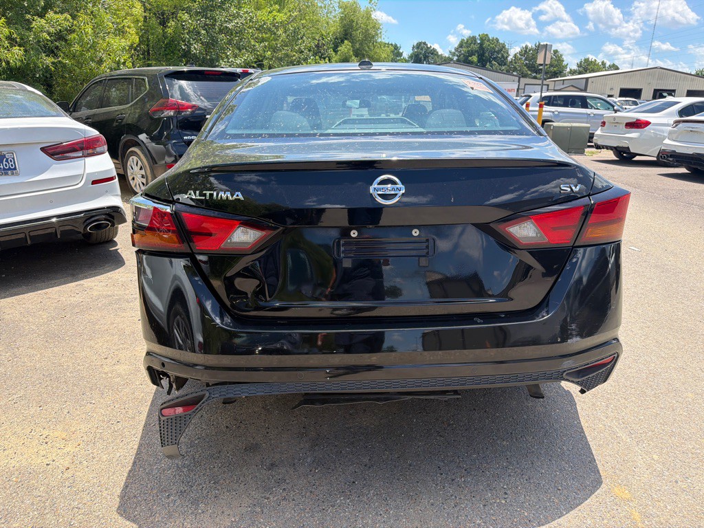 2022 Nissan Altima Image 5
