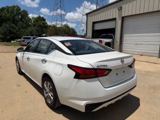 Image for 2024 Nissan Altima S ID: 7455631