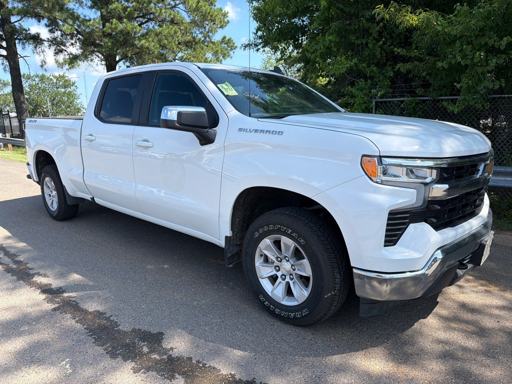 2023 Chevrolet Silverado 1500 Image 3