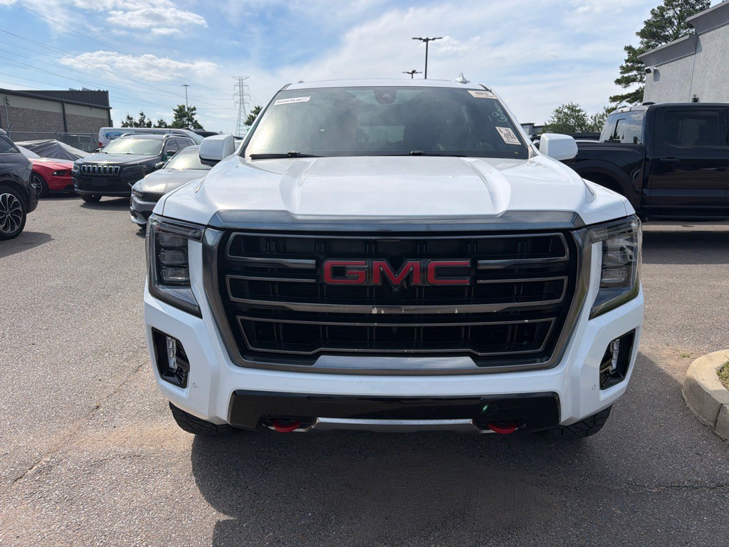 2021 GMC Yukon Image 2
