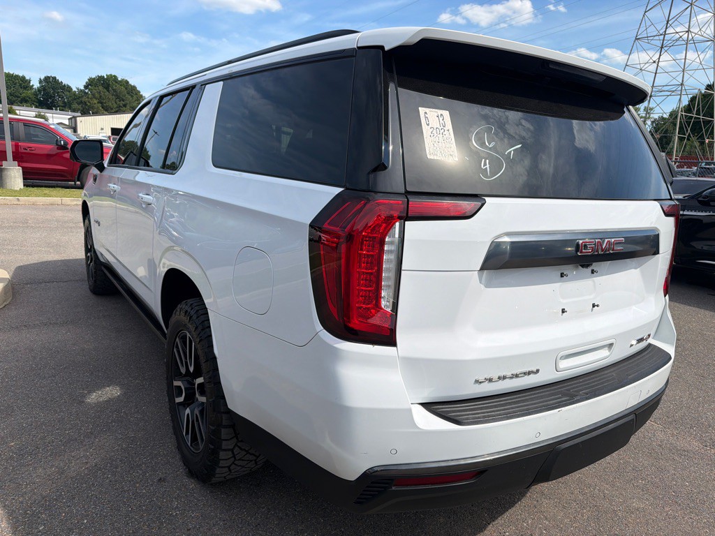 2021 GMC Yukon Image 6