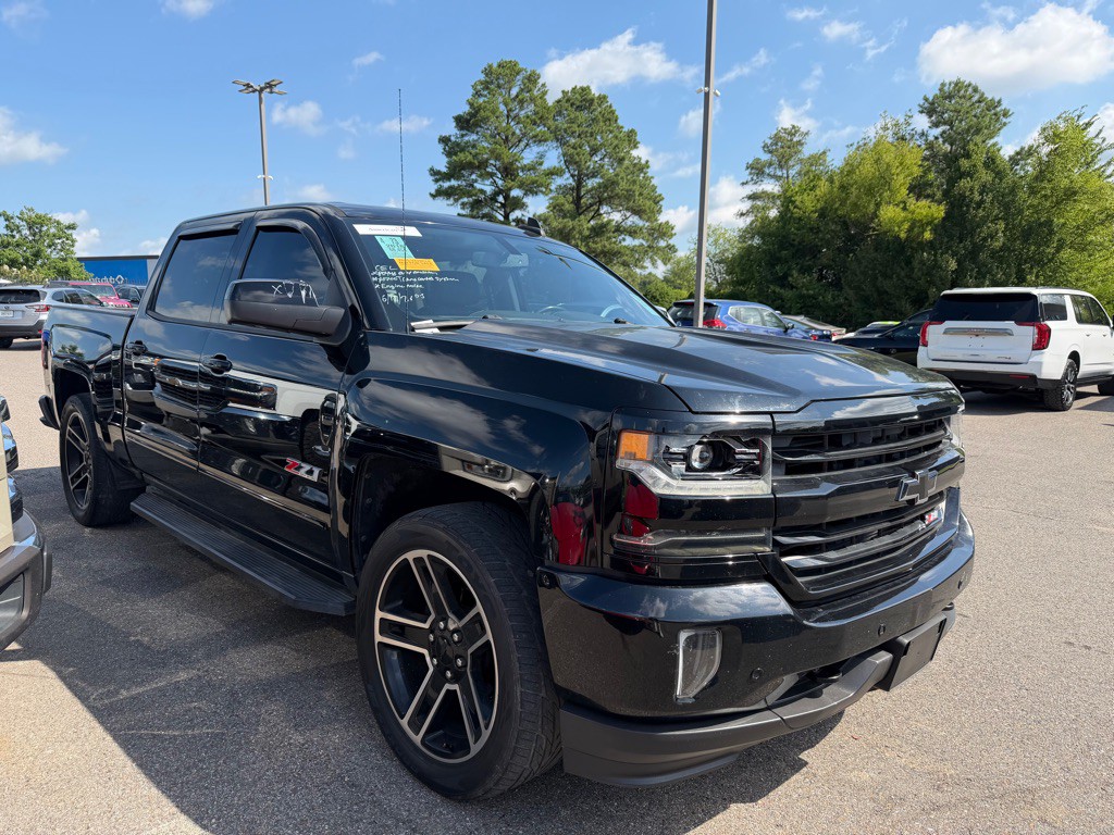 2018 Chevrolet Silverado 1500 Image 2