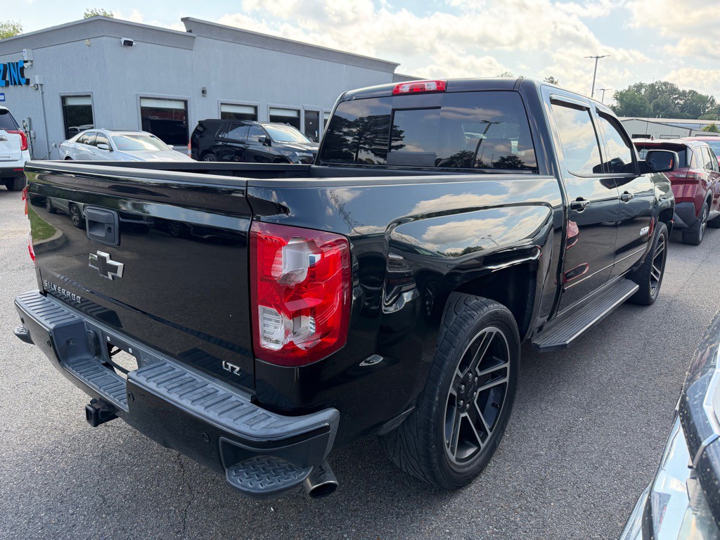 2018 Chevrolet Silverado 1500 Image 3