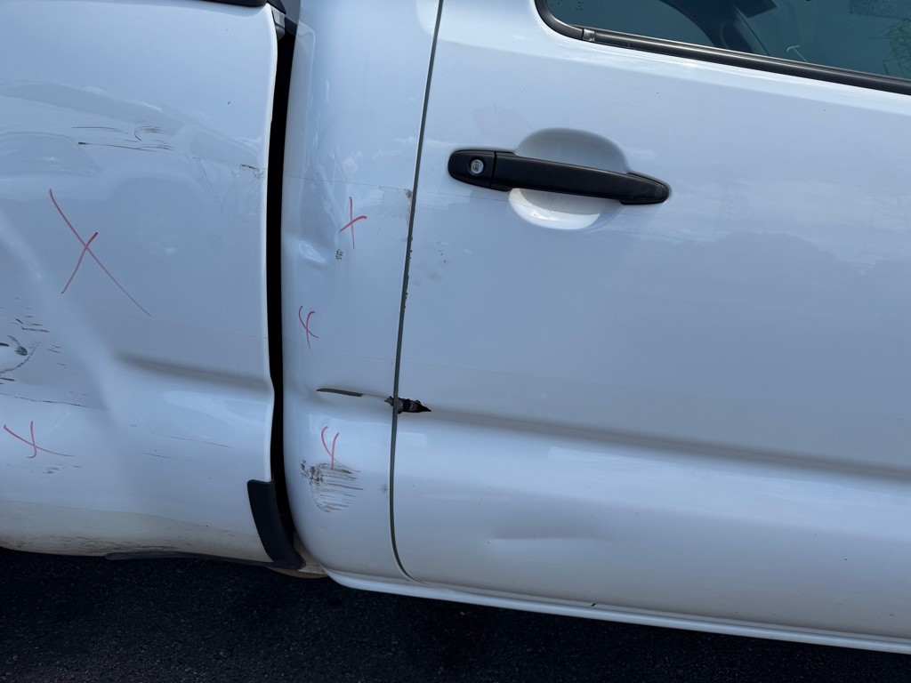 2014 Toyota Tacoma Image 8